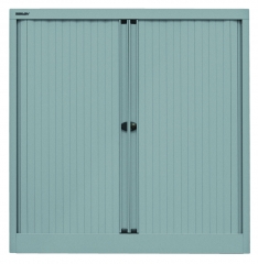 Niederer Rollladenschrank